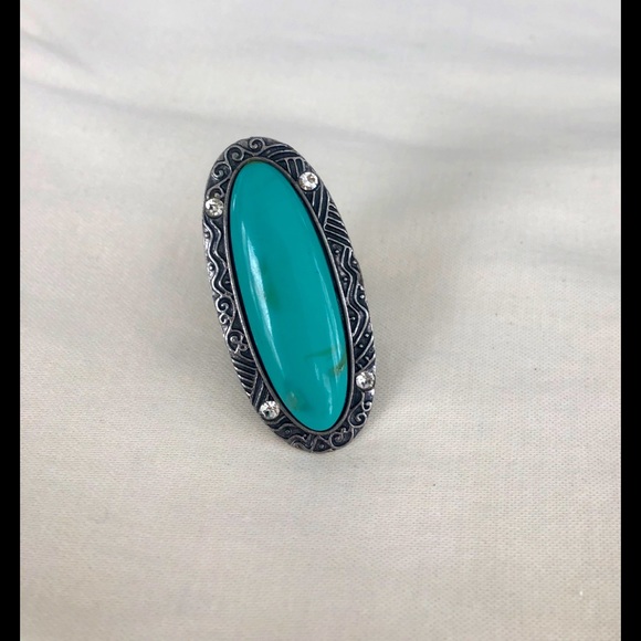 Turquoise costume ring - Picture 1 of 2